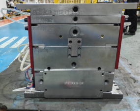 fan blade plastic mold structure Kunststoffformstruktur des Lüfterflügels